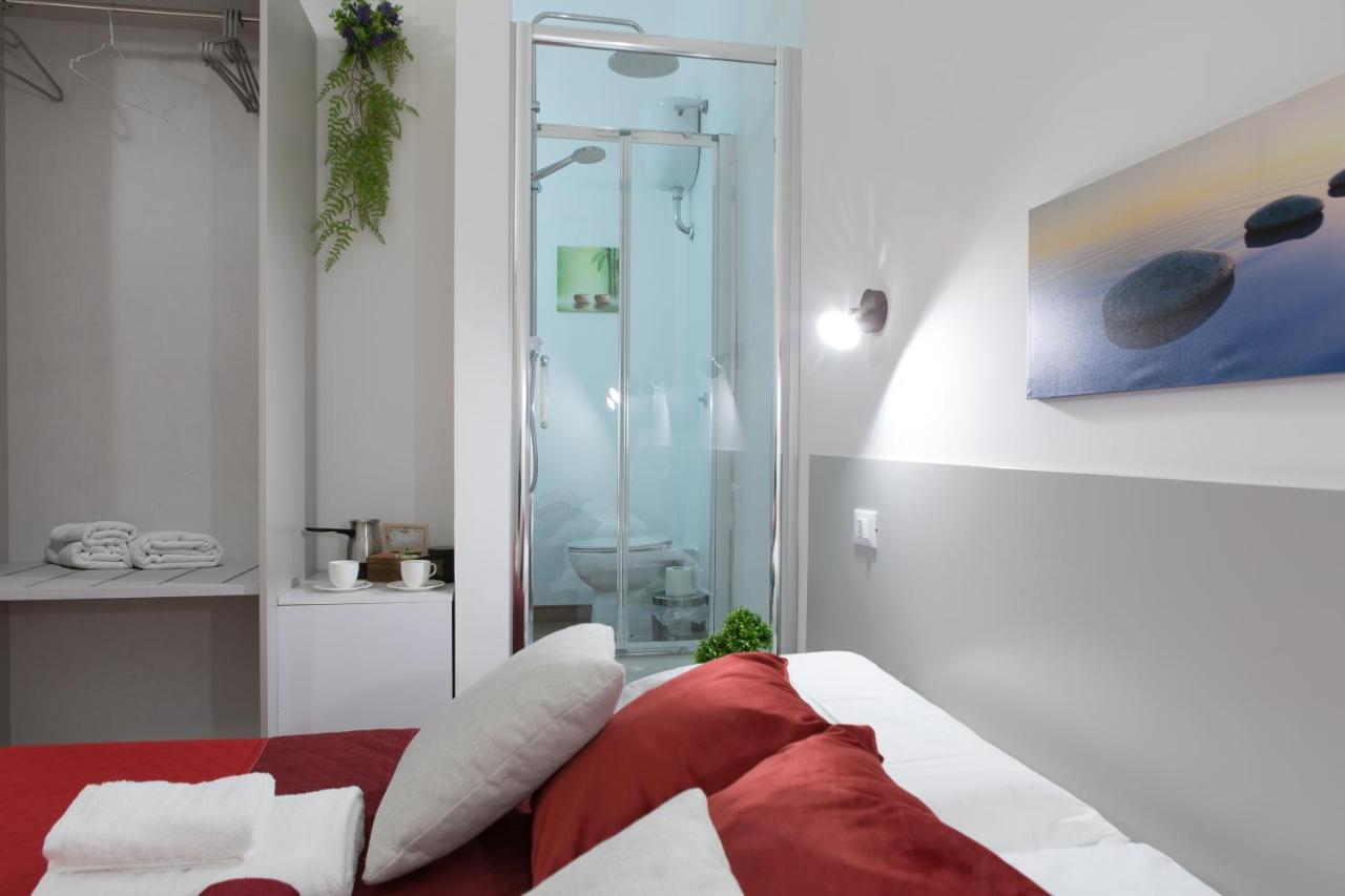 Luxury Suite - Teatro Romano - Duomo - Centro Storico Wi-Fi Terracina Ngoại thất bức ảnh