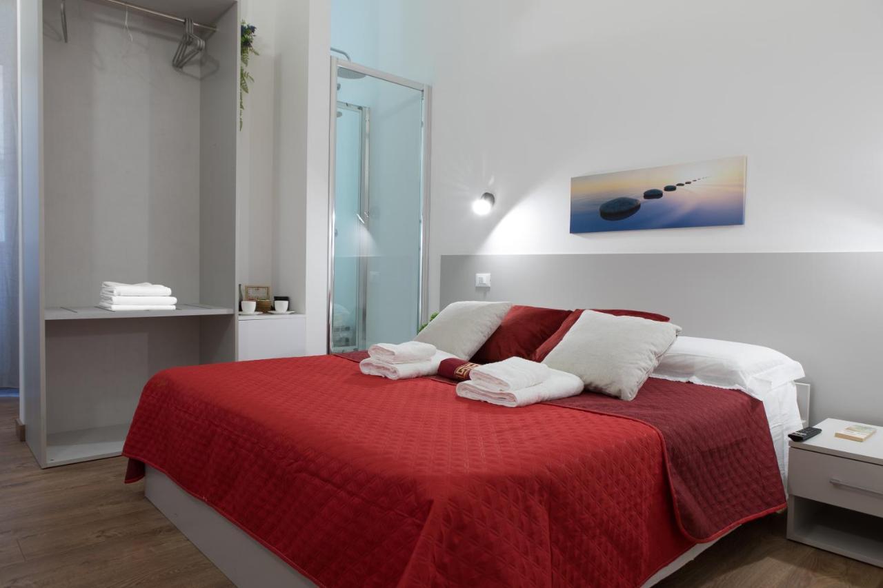 Luxury Suite - Teatro Romano - Duomo - Centro Storico Wi-Fi Terracina Ngoại thất bức ảnh