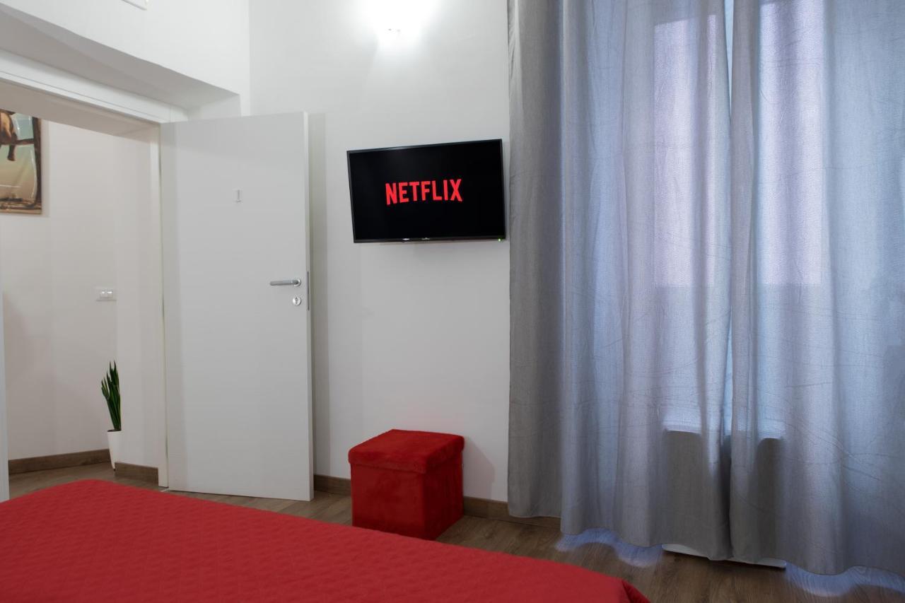 Luxury Suite - Teatro Romano - Duomo - Centro Storico Wi-Fi Terracina Ngoại thất bức ảnh